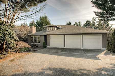 6516 150th Place SE Bellevue, WA 98006