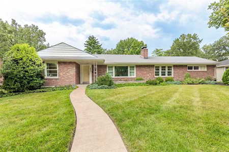 653 Langton Dr Clayton, MO 63105