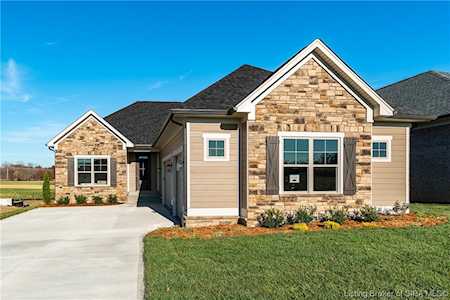 1702 Greenbrier Pointe Henryville, IN 47126