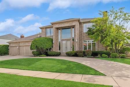 69 Riverside Dr Deerfield, IL 60015