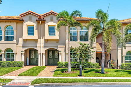 2225 Enjoya Lane Melbourne, FL 32901