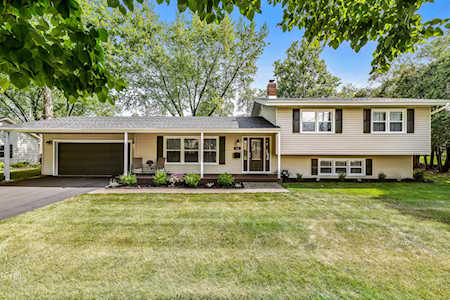 112 Triton Ln Naperville, IL 60540
