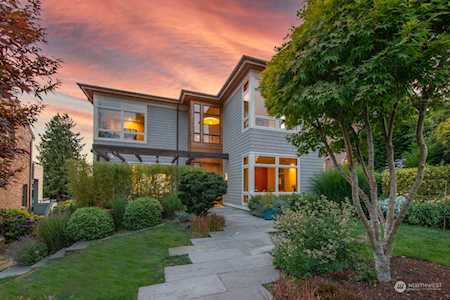 2509 42nd Ave W Seattle, WA 98199