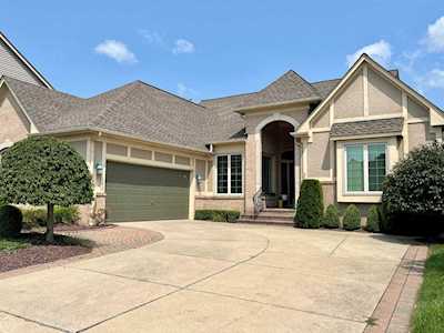 7907 Glacier Club Washington, MI 48094