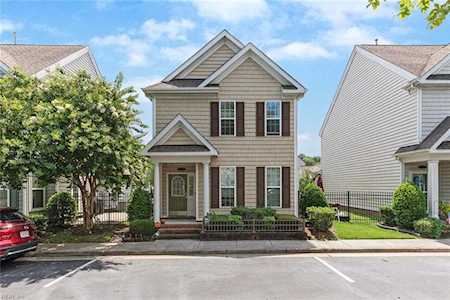 8236 Lee Hall Ave #30 Suffolk, VA 23435