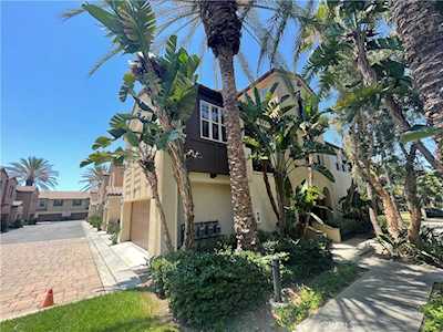 90 Sarabande Irvine, CA 92620