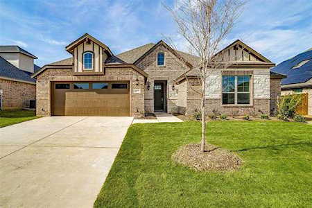 137 Trail Drive Waxahachie, TX 75165