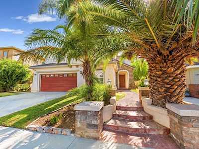 28408 Hidden Hills Dr Saugus, CA 91390