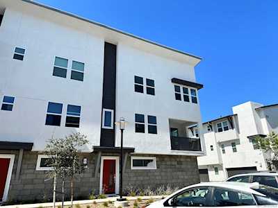 10582 Derella Way San Diego, CA 92126
