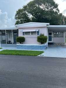 980 7th St NW #53 Largo, FL 33770