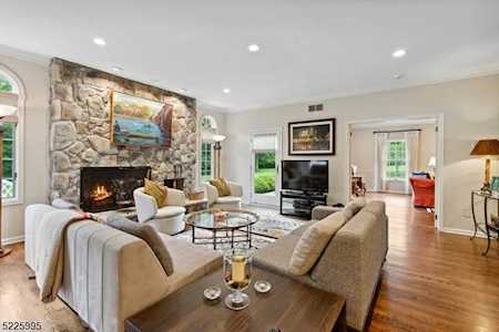 154 Pleasantville Rd Harding Twp., NJ 07976