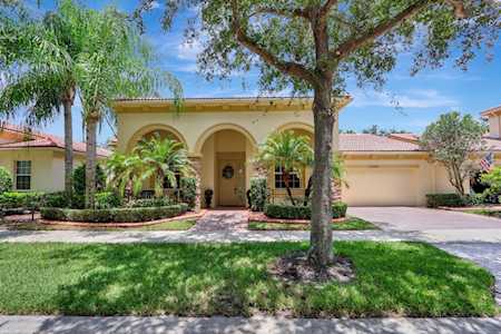 10090 SW Canossa Way Port St Lucie, FL 34986