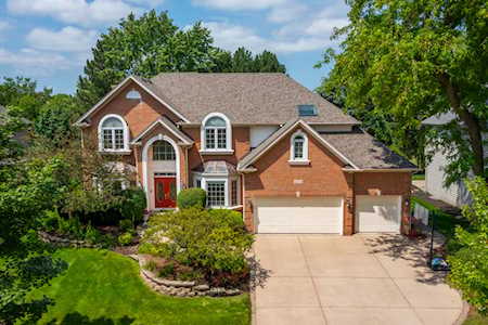 2219 Glouceston Ln Naperville, IL 60564