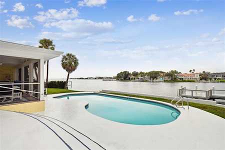 4925 W Bay Way Dr Tampa, FL 33629