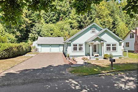 170 N Finch Creek Rd Hoodsport, WA 98548