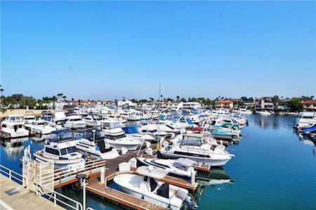 2872 Coast Circle #204 Huntington Beach, CA 92649