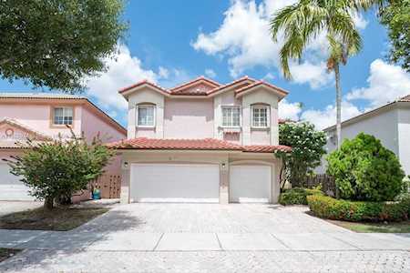 10873 NW 71st St Doral, FL 33178