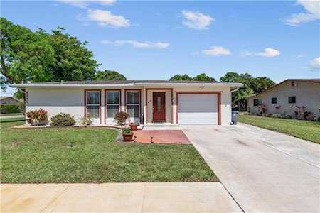 6395 Whispering Wind Way Delray Beach, FL 33484