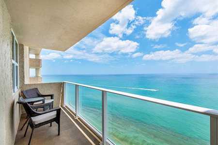 5440 N Ocean Drive #1407 Singer Island, FL 33404