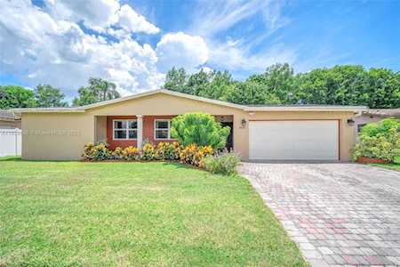 10472 NW 2nd Ct Plantation, FL 33324