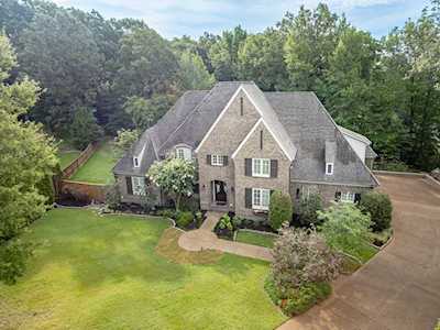 10030 E Iberville Cv Lakeland, TN 38002