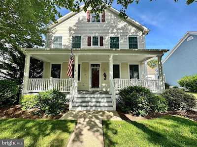 30 Sycamore St Ocean View, DE 19970
