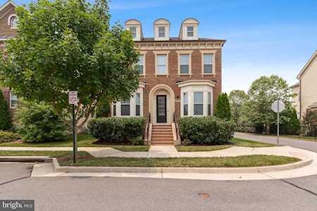 20721 Jennifer Ann Dr Ashburn, VA 20147