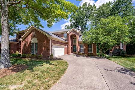 10505 Forest Garden Ln Louisville, KY 40223