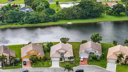 9200 Cove Point Circle Boynton Beach, FL 33472