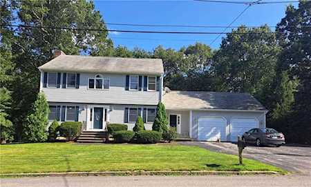 206 Council Rock Rd Cranston, RI 02920