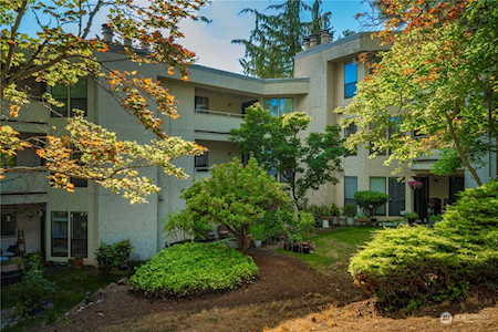 15209 Sunwood Blvd #B21 Tukwila, WA 98188