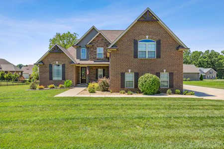2430 London Ln Greenbrier, TN 37073