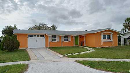 6585 Malaluka Rd North Port, FL 34287