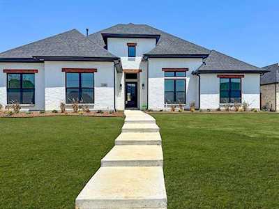 2109 Glenbrook Street Haslet, TX 76052