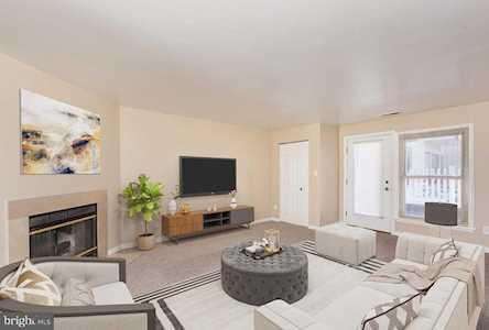 2 E Wheeling St #209 Baltimore, MD 21230