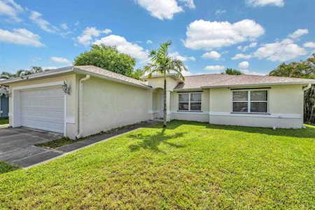 2537 SW Deckard Street Port St Lucie, FL 34953