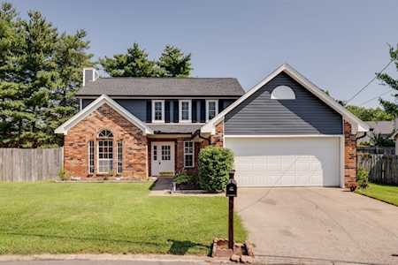 111 Northlake Dr Hendersonville, TN 37075