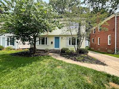 625 Elmwood Rd Rocky River, OH 44116