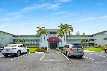 1000 Hillcrest Ct #201 Hollywood, FL 33021