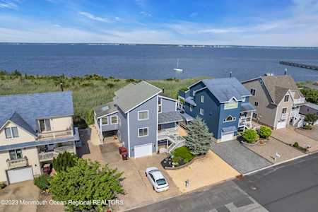 1428 S Bayview Ave Seaside Park, NJ 08752
