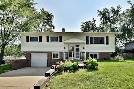 1645 Ashley Rd Hoffman Estates, IL 60169