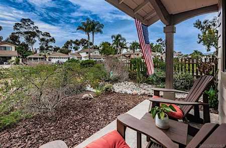 7948 Calle Madrid Carlsbad, CA 92009