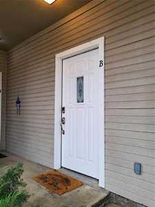 2422 Forest Brook Lane #B Arlington, TX 76006