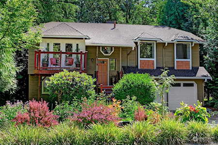 10518 181 Ave NE Redmond, WA 98052