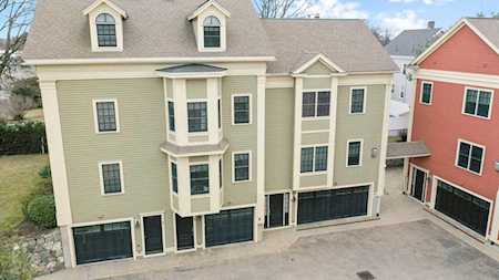 426 Main St #2 Waltham, MA 02452
