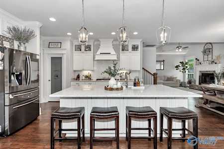 4 Sanders Hill Way Gurley, AL 35748