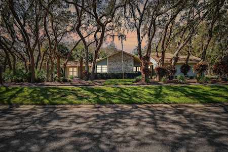 2515 Regal Oaks Ln Lutz, FL 33559