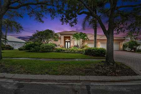 7444 Watersilk Dr N Pinellas Park, FL 33782