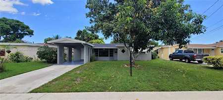 3548 NW 38th Ave Lauderdale Lakes, FL 33309