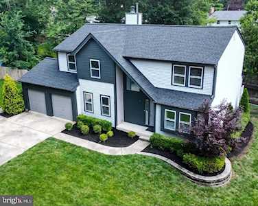 28 Fountain Ct Cherry Hill, NJ 08034